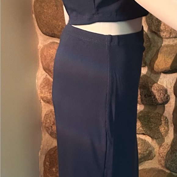 Women’s 2 piece outfit - Picture 5 of 10